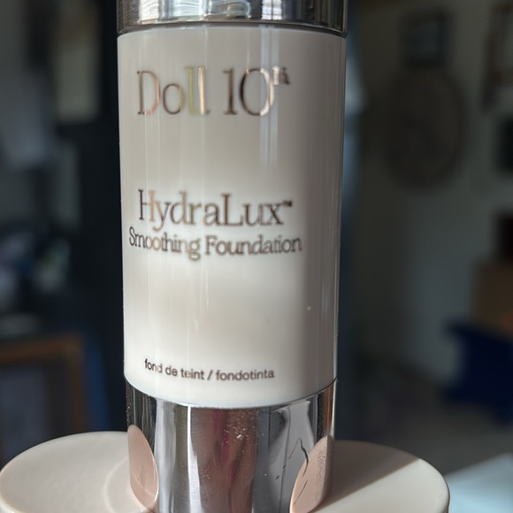 New Doll 10 Medium Hidralux Foundation make up 1 fl oz - Picture 9 of 12